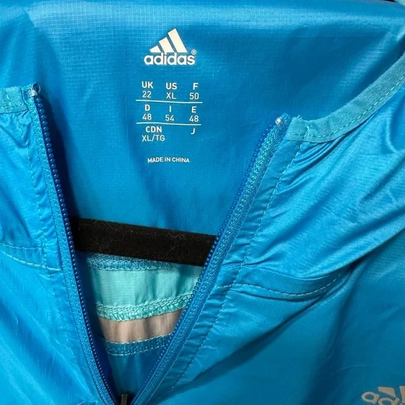 Adidas Lightweight Running Windbreaker Jacket - Picture 8 of 8